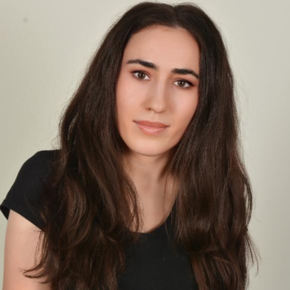 Senem Kaplan Senem Kaplan